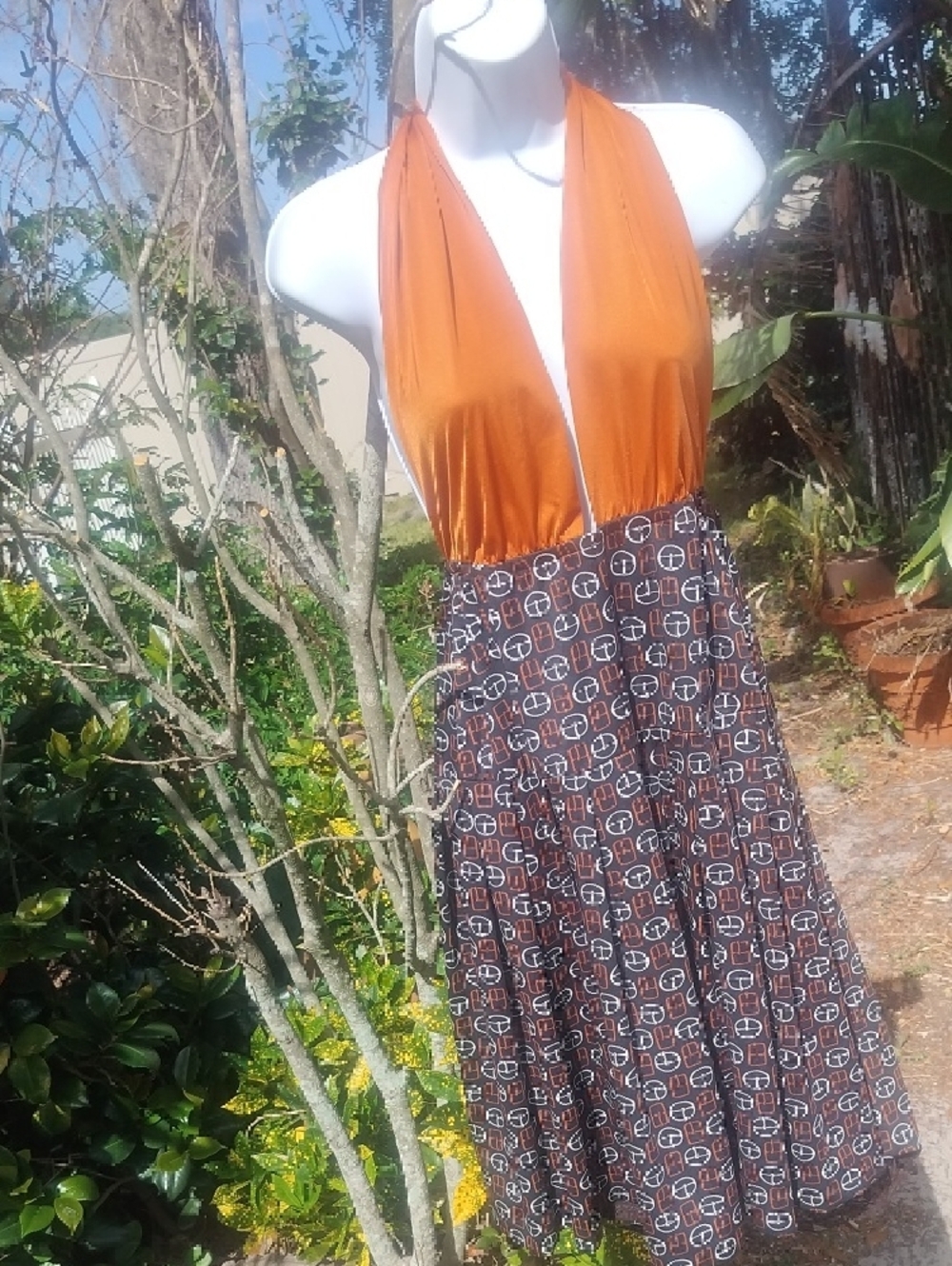 Vintage '70s Sexy Halter Dress Midi Dress with Geometric Printed Skirt Medium - Picture 6 of 8